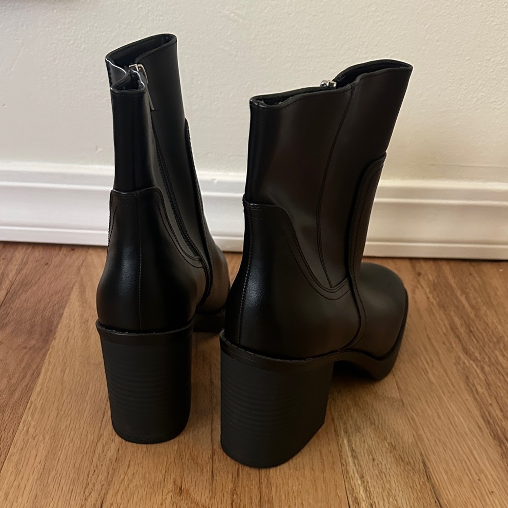 Black Ankle Boots - Picture 5 of 9